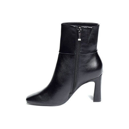 25399 Noir, Bottines Tamaris