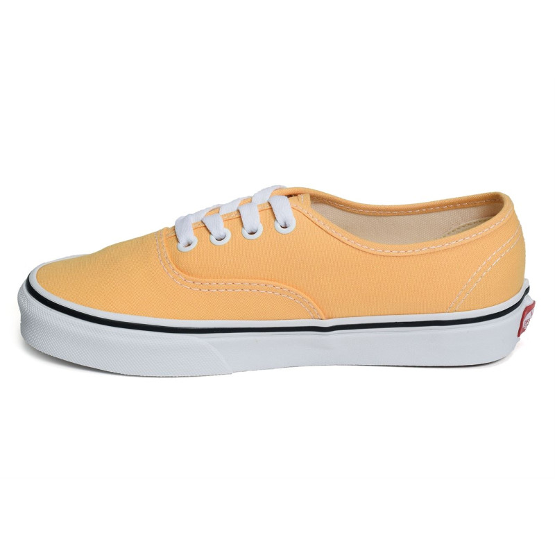 UA  AUTHENTIC Jaune, Chaussures basses Vans