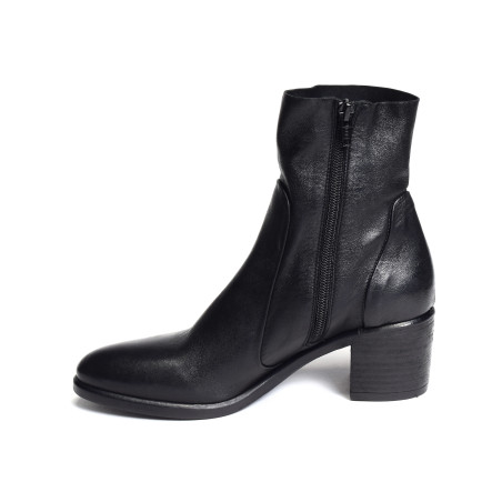 A4560 Noir, Bottines Strategia