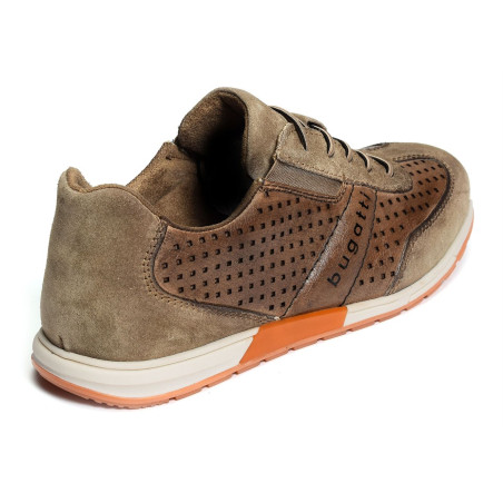 STOWE A7M01 Marron, Sneakers basses Bugatti