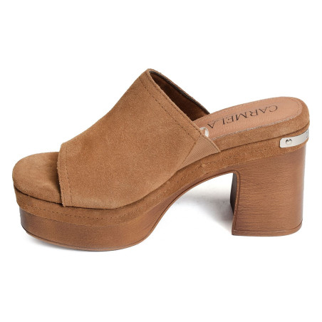 60677 Camel, Mules Carmela