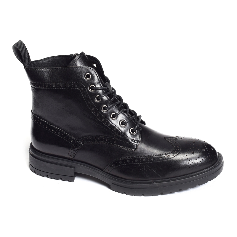 ROCH Noir, Boots Kdopa