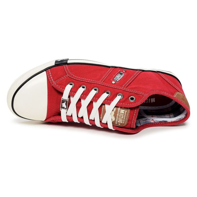 4058305 Rouge, Chaussures basses Mustang