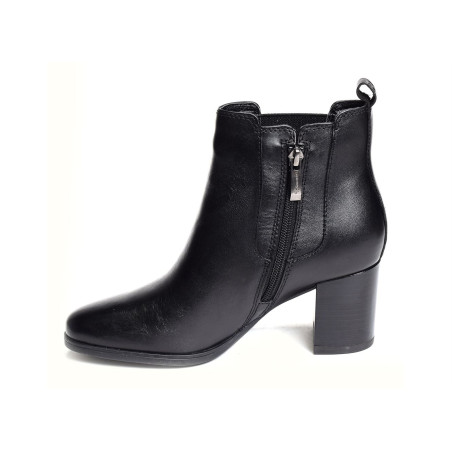 25377 Noir, Chelsea boots Tamaris