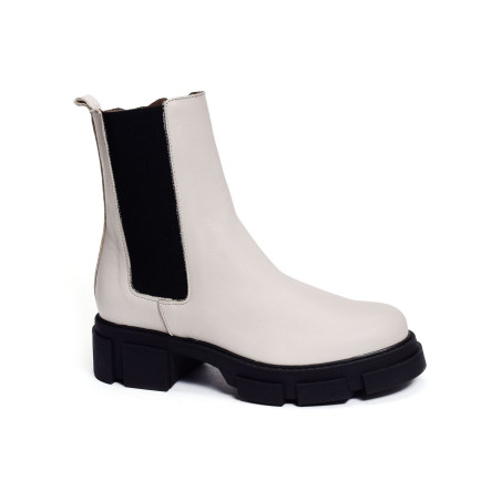 5232 Blanc, Chelsea boots Patricia Miller