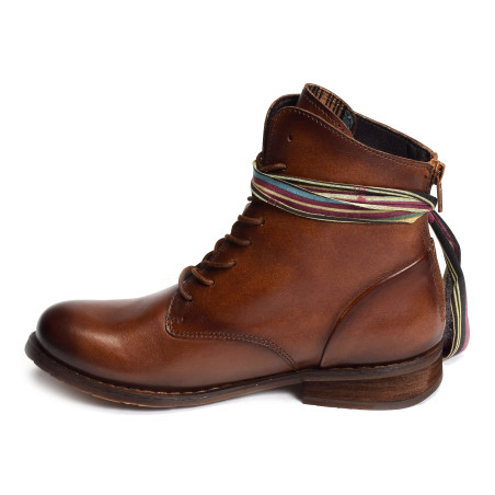 1072 Cognac, Boots Felmini