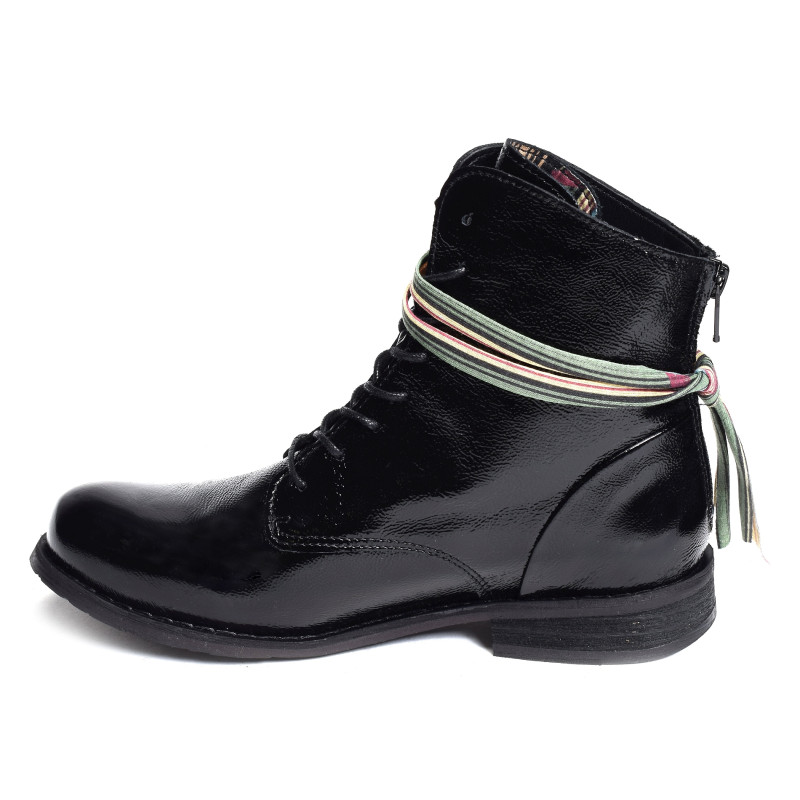 1072 Verni Noir, Boots Felmini