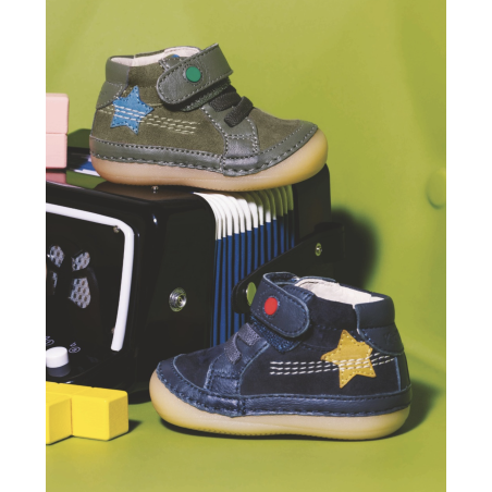 SOKISTIC BOY Marine, Chaussures à Scratch Kickers