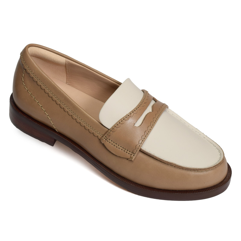 STRAVEN EDGE Tan Blanc, Mocassins Clarks