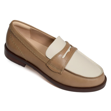 STRAVEN EDGE Tan Blanc, Mocassins Clarks