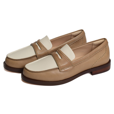 STRAVEN EDGE Tan Blanc, Mocassins Clarks