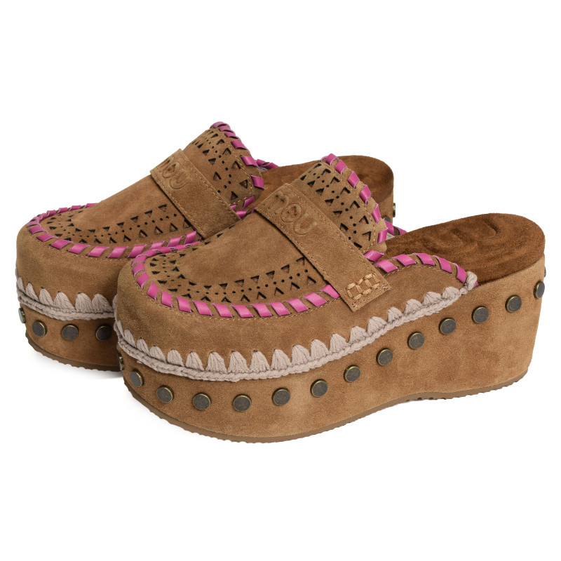 CLOG LEATHER OVERSTITCHINGATED Camel, Sabots Mou