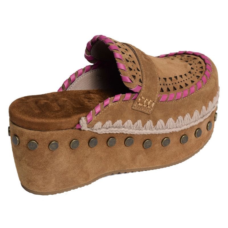 CLOG LEATHER OVERSTITCHINGATED Camel, Sabots Mou