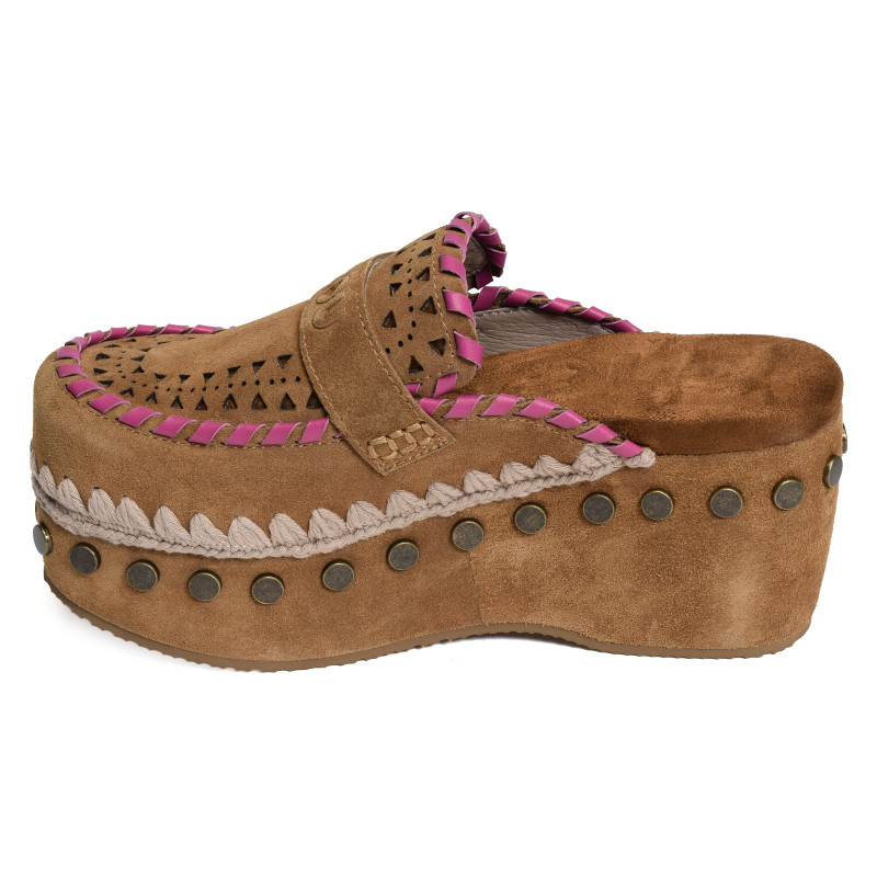 CLOG LEATHER OVERSTITCHINGATED Camel, Sabots Mou